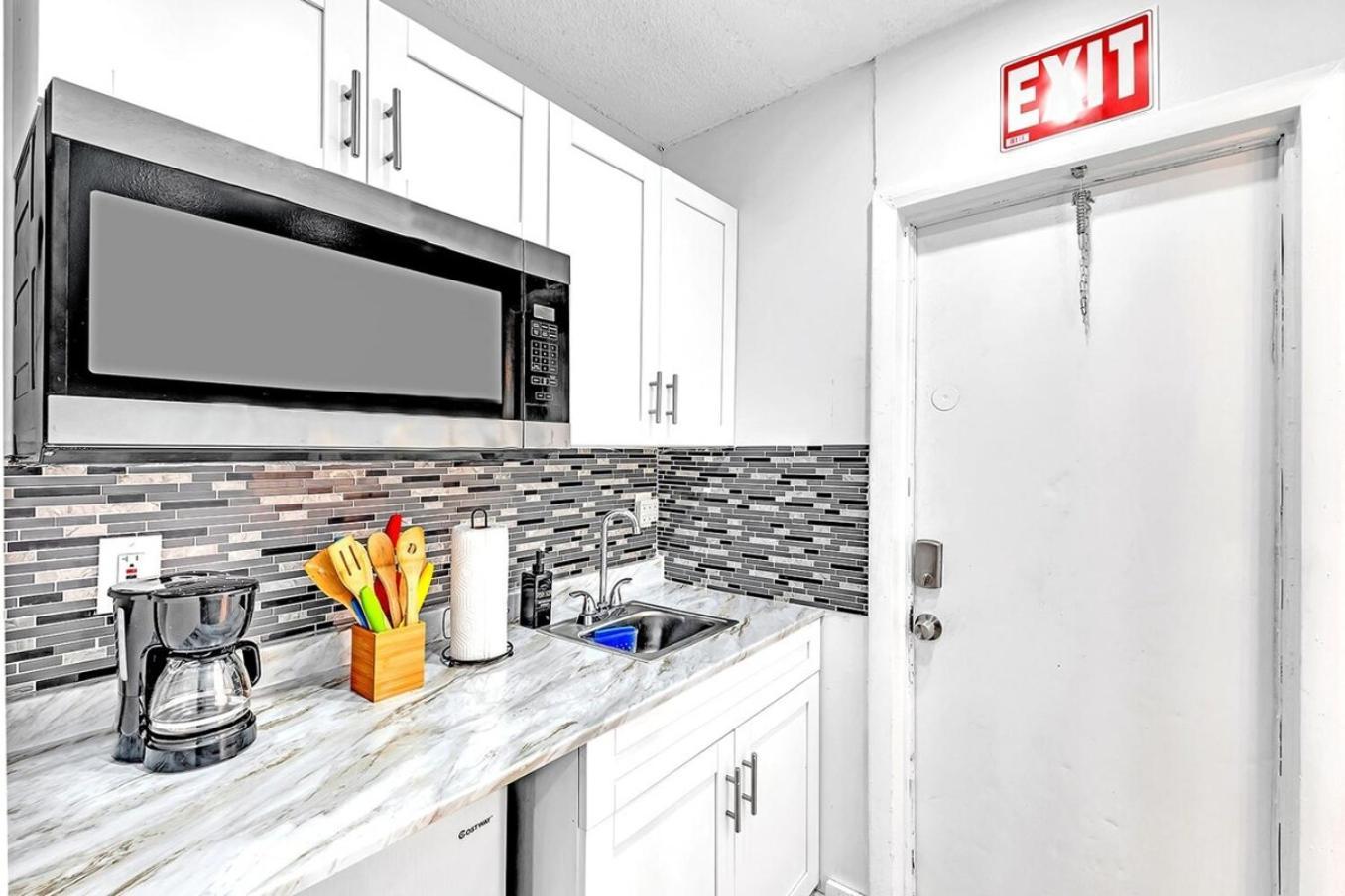 New 2 Bed Studio Close To Beach & Casino Ha04 ハリウッド エクステリア 写真