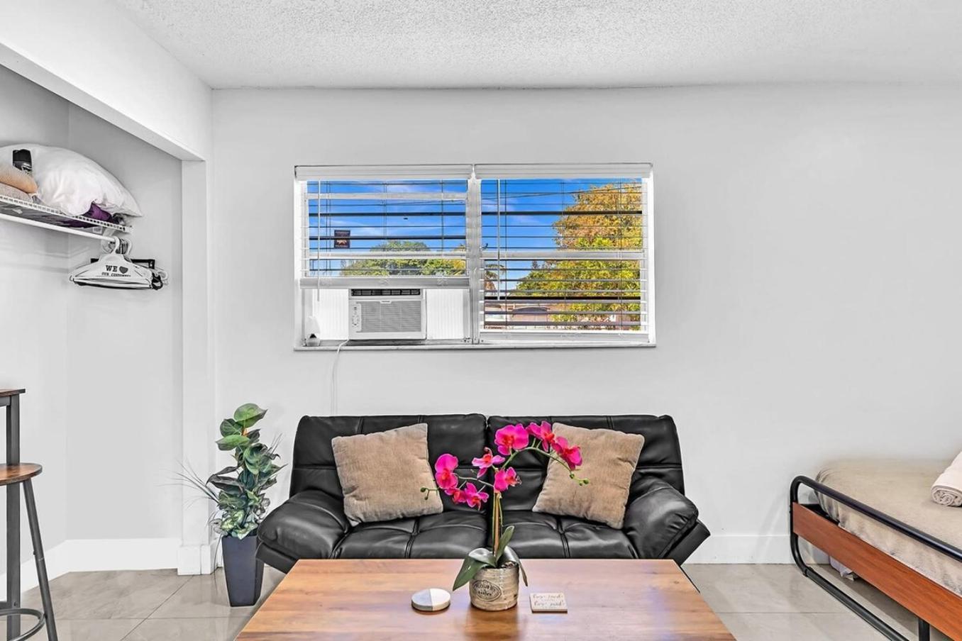 New 2 Bed Studio Close To Beach & Casino Ha04 ハリウッド エクステリア 写真