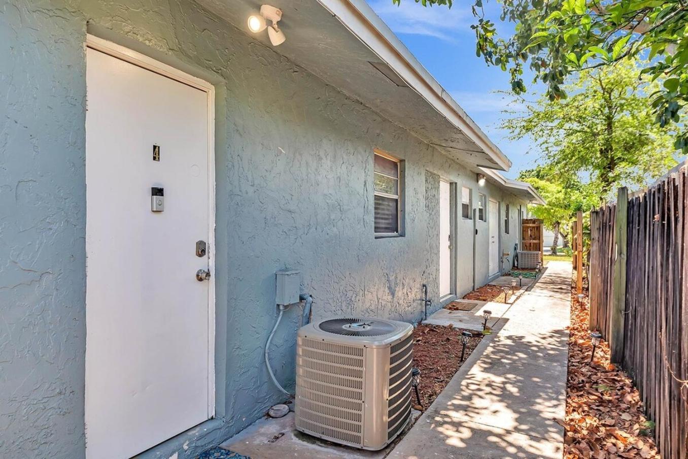 New 2 Bed Studio Close To Beach & Casino Ha04 ハリウッド エクステリア 写真
